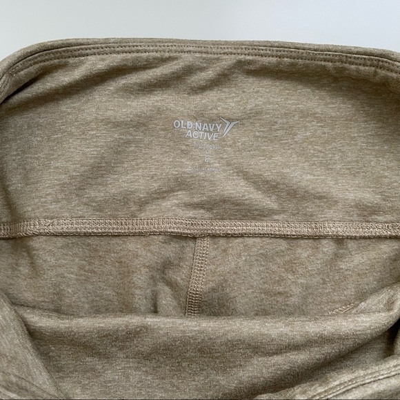 Old Navy High-Waisted Elevate 7/8-Length Color-Block Leggings in Mocha Taffy - Picture 8 of 11